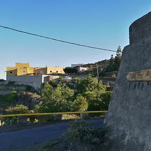Village. Tony Frias. Casa di campagna Fasnia